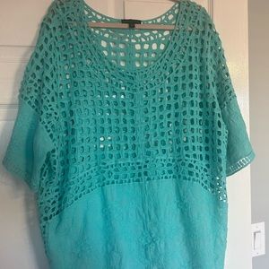 Top with cut out detail.